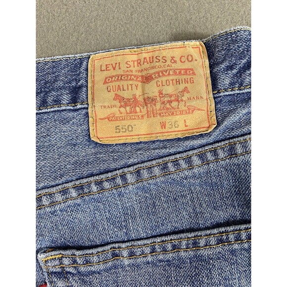 Levi 550 Jean Shorts Mens 34x9 Blue Relaxed Straight  Denim Jorts Tag 36 * - Picture 11 of 14